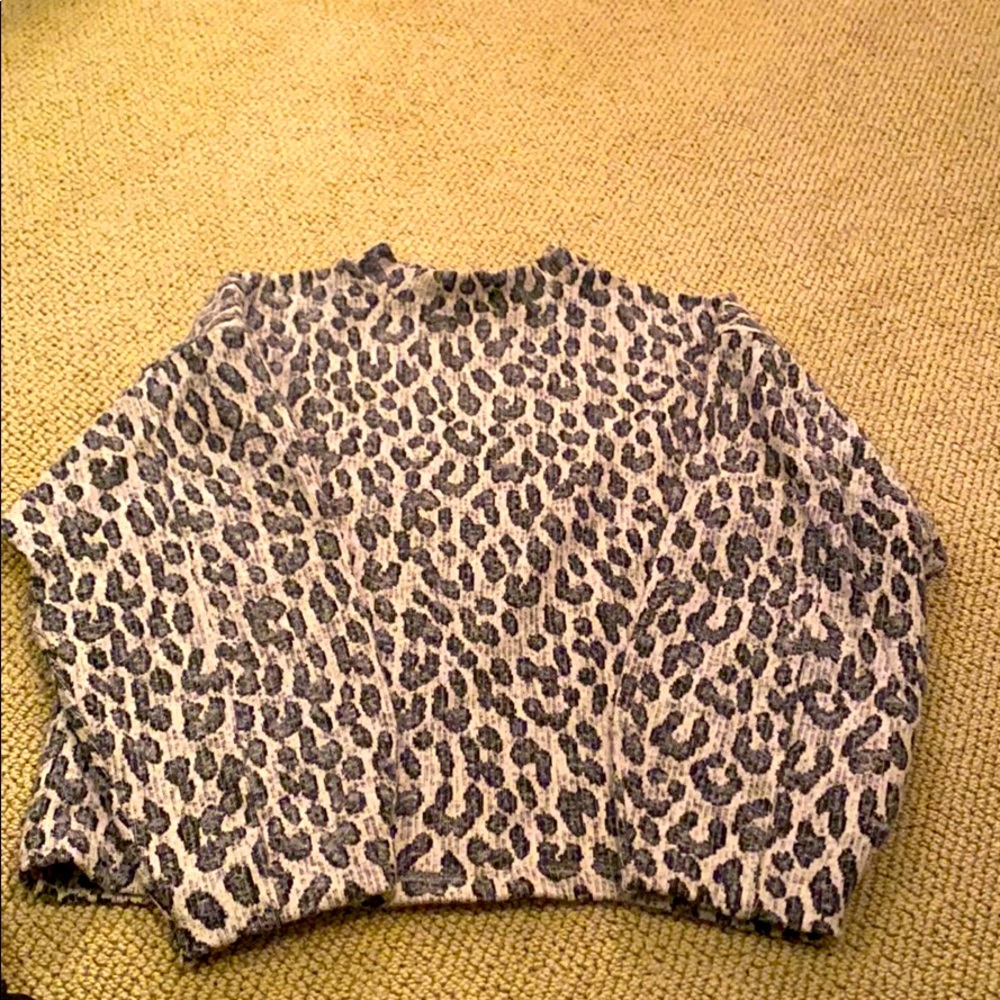 Mock neck leopard print sweater
